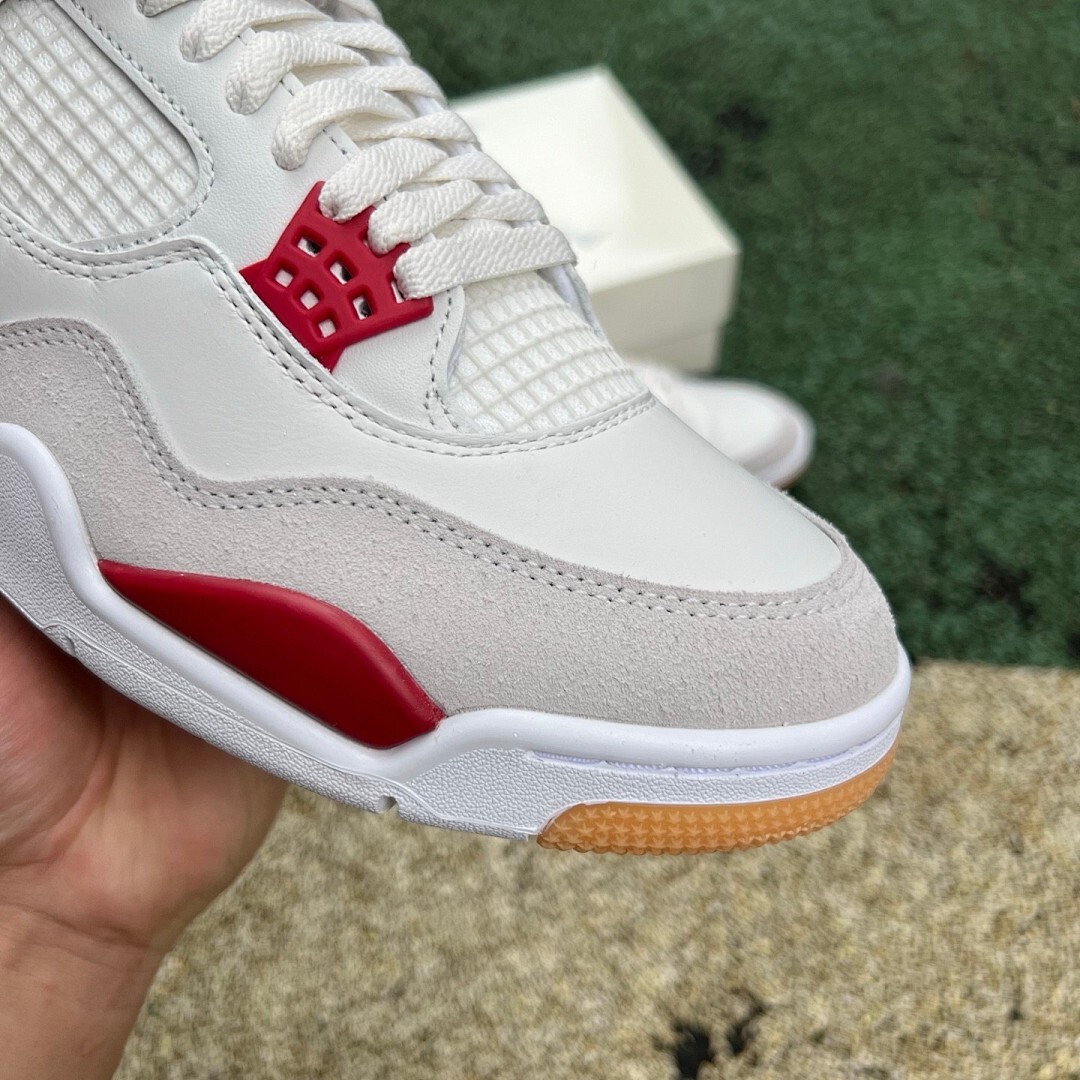 Air Jordan 4 Retro White Fire Red Cement Grey Gum - Image 12