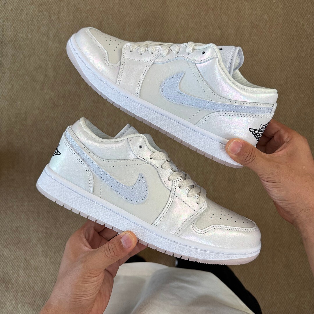 Air Jordan 1 Low SE White Iridescent Pink Foam Light Blue DX4376-180 - Image 9