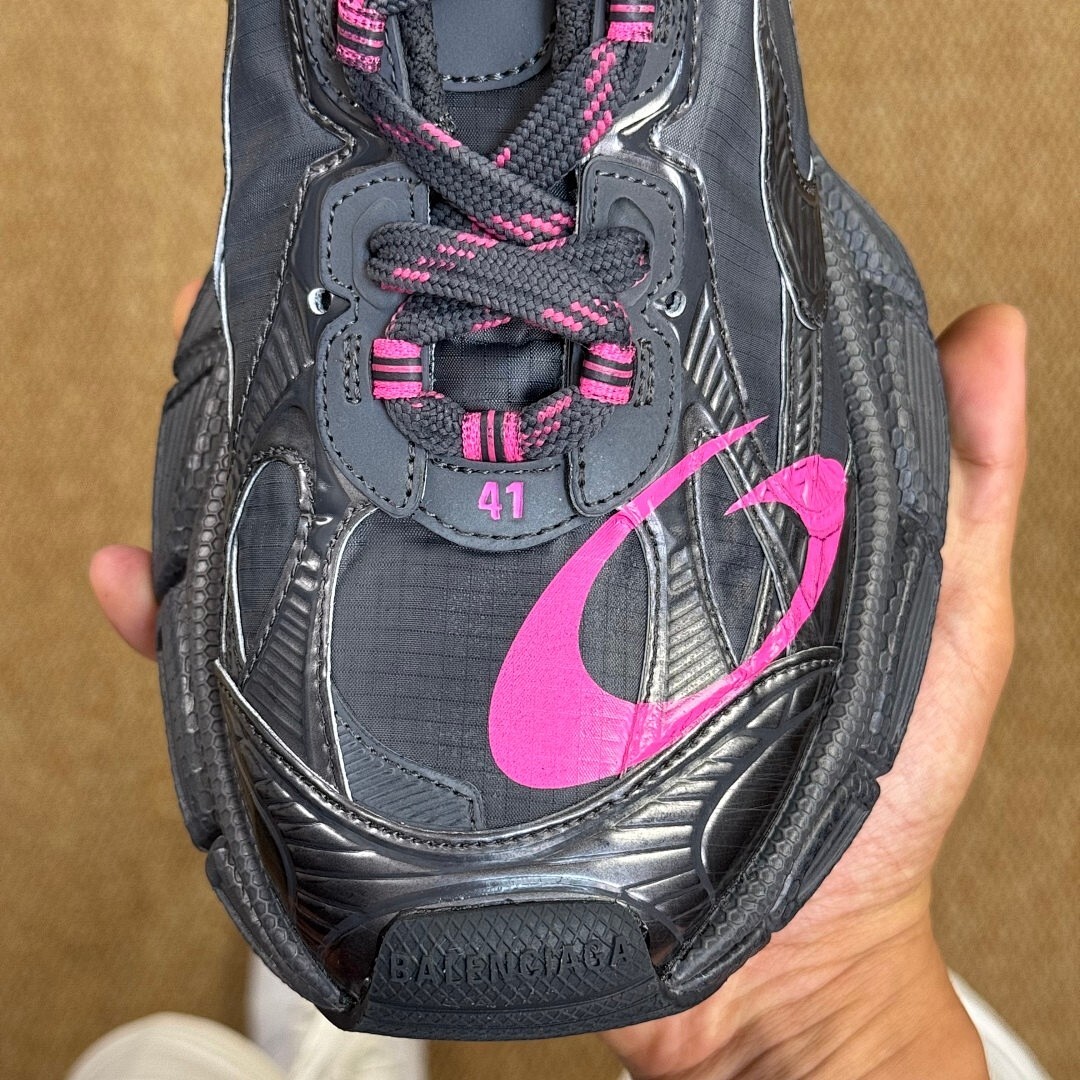 Balenciaga Runner Sneaker Anthracite Metallic Silver Hot Pink - Image 4