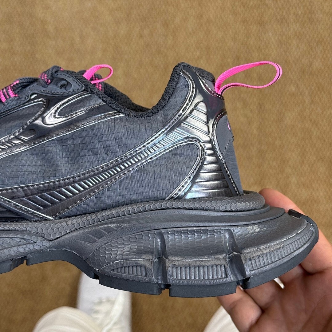 Balenciaga Runner Sneaker Anthracite Metallic Silver Hot Pink - Image 6