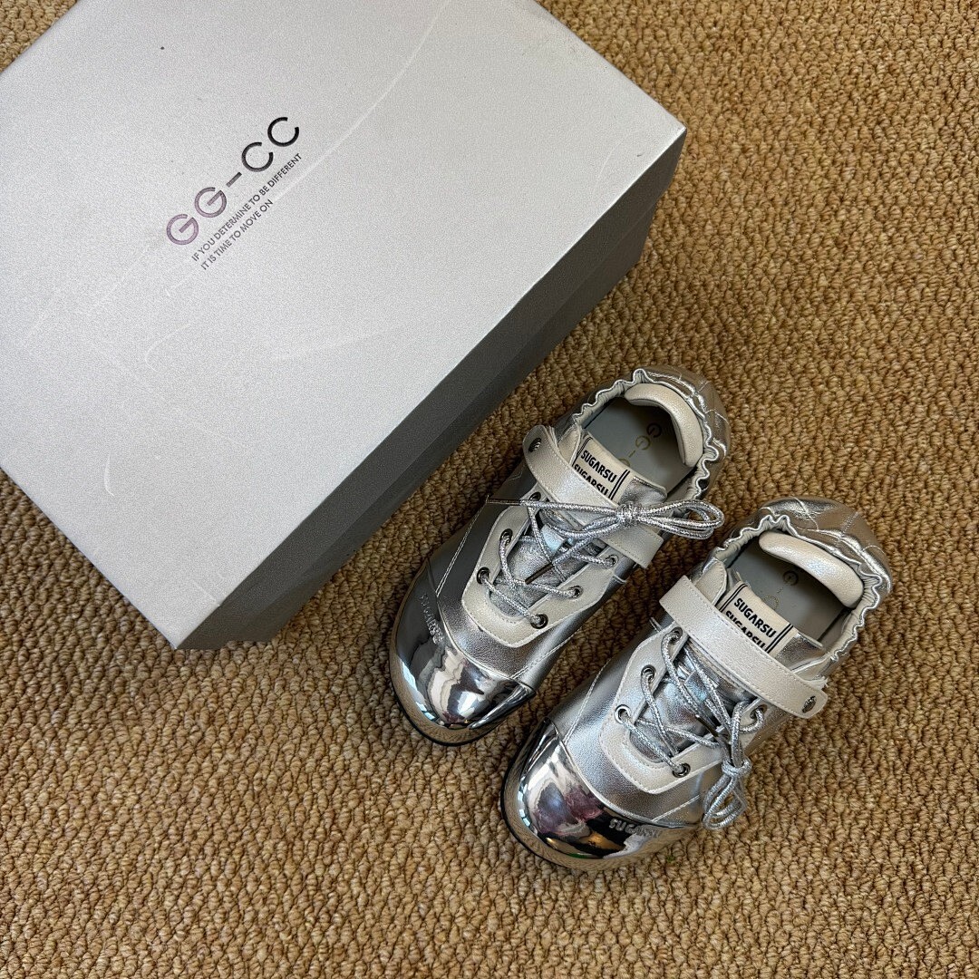 Women's Silver Metallic Flat Shoes with Chrome Toe Cap, Elasticated Heel, and Instep Strap - Image 2