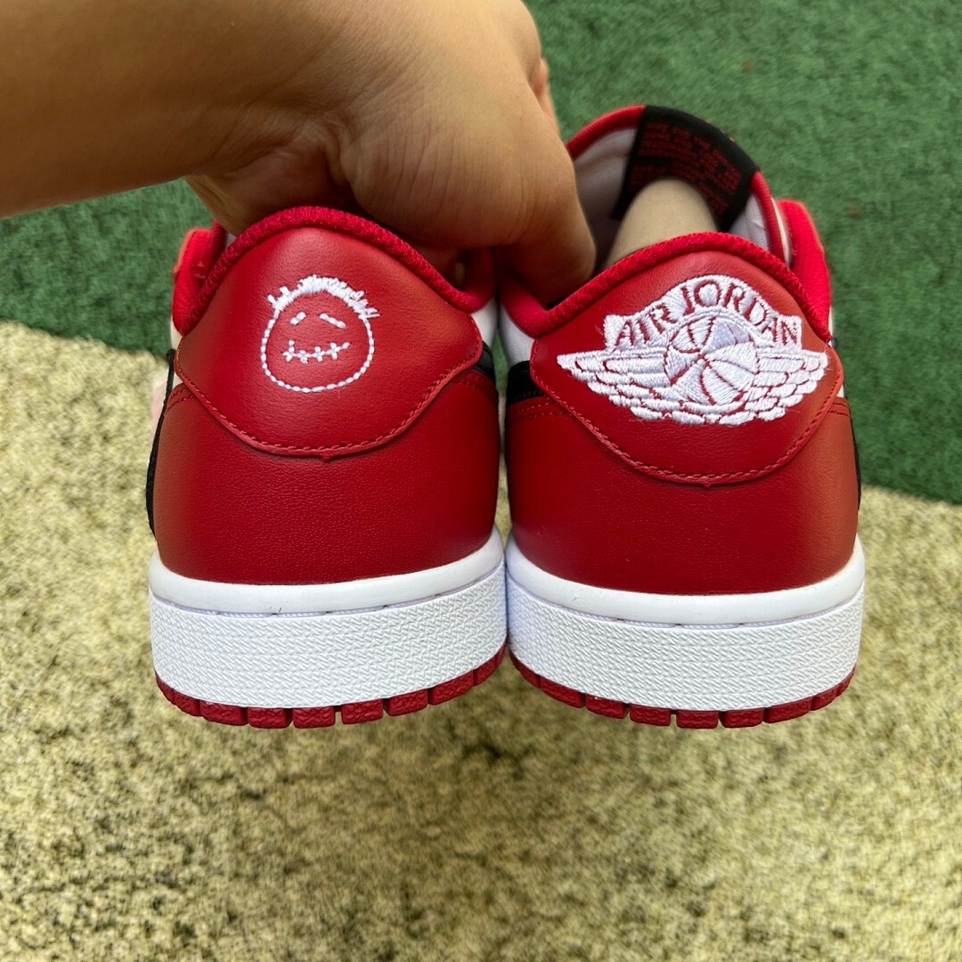 Nike Air Jordan 1 Low Travis Scott Chicago - Image 9