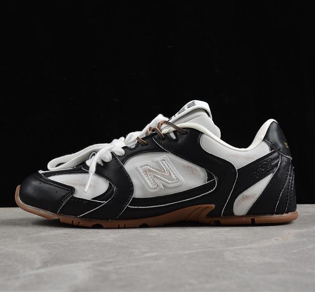 New Balance 558 Men's Futsal Indoor Soccer Training Sneakers Black White Gum Sole