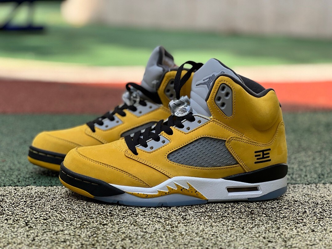 Air Jordan 5 Retro University Gold CT8480-700