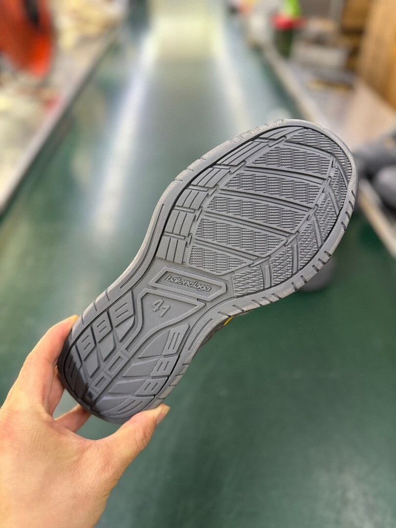 Balenciaga 3XL Trainer Sneakers Grey Yellow - Image 3