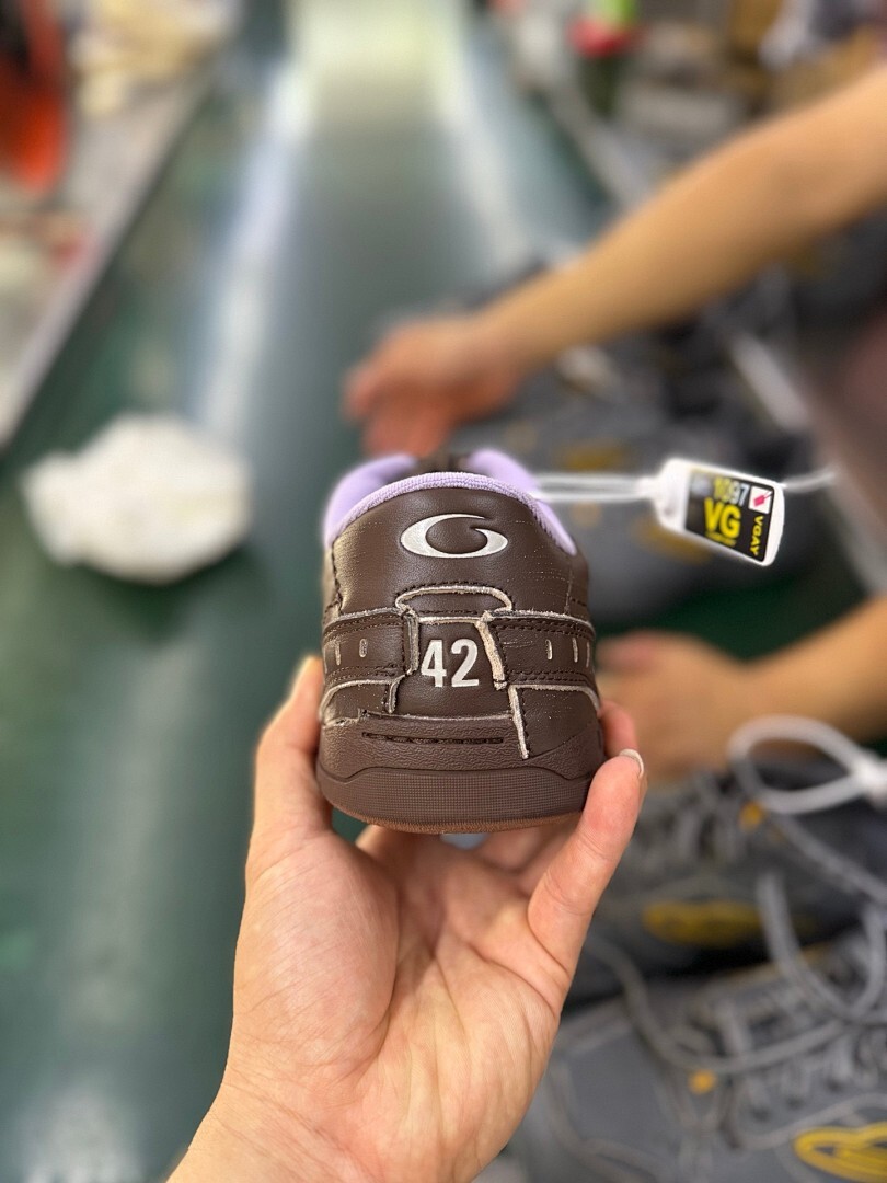 Balenciaga B-SKATE Sneaker Brown Lilac - Image 4