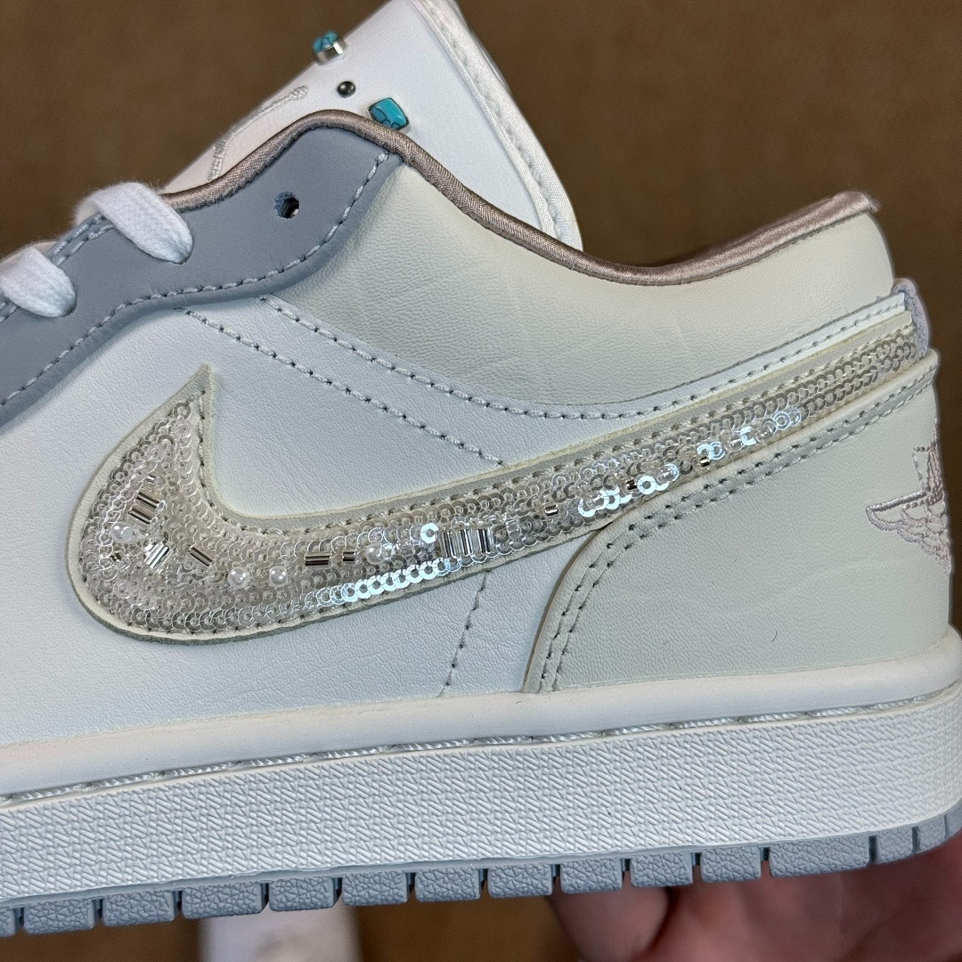 Air Jordan 1 Low SE Bling FJ2260-001 - Image 6