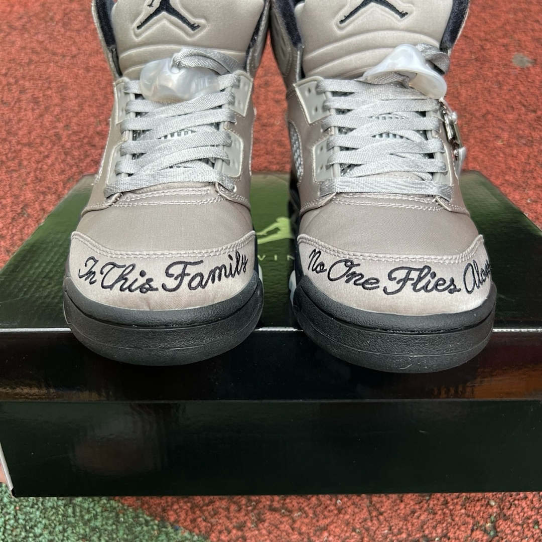 Air Jordan 5 Wings Miles Alone Family 10 WINGS - Image 4