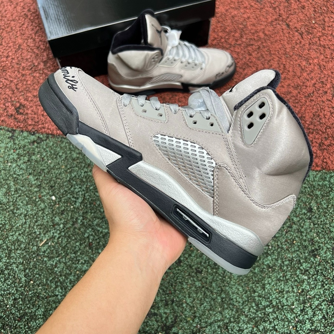 Air Jordan 5 Wings Miles Alone Family 10 WINGS - Image 9