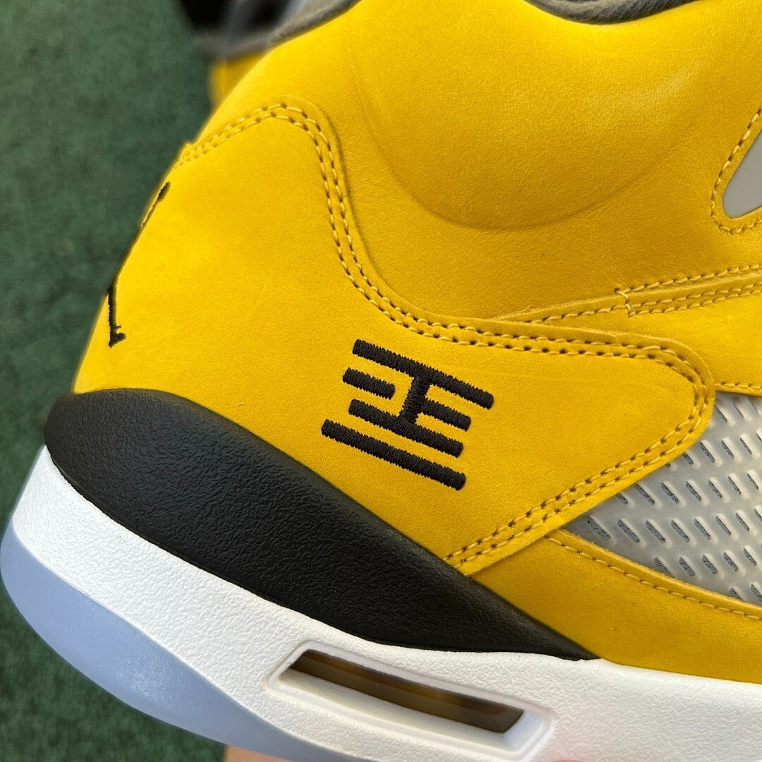 Air Jordan 5 'Michigan' Player Exclusive Amarillo College Navy Wolf Grey Black - Image 9