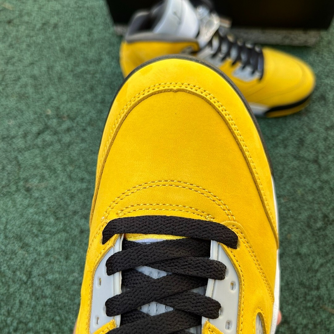 Air Jordan 5 'Michigan' Player Exclusive Amarillo College Navy Wolf Grey Black - Image 13