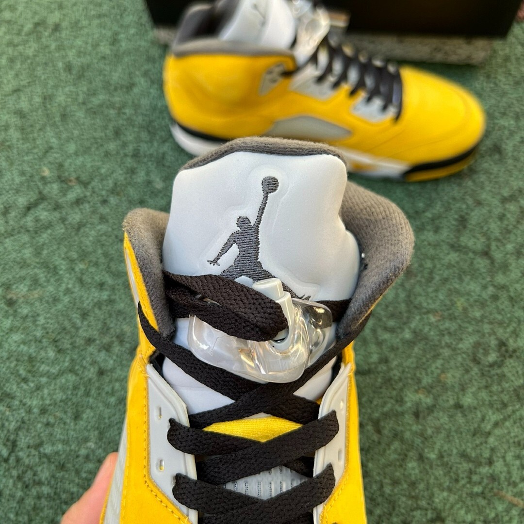 Air Jordan 5 'Michigan' Player Exclusive Amarillo College Navy Wolf Grey Black - Image 14