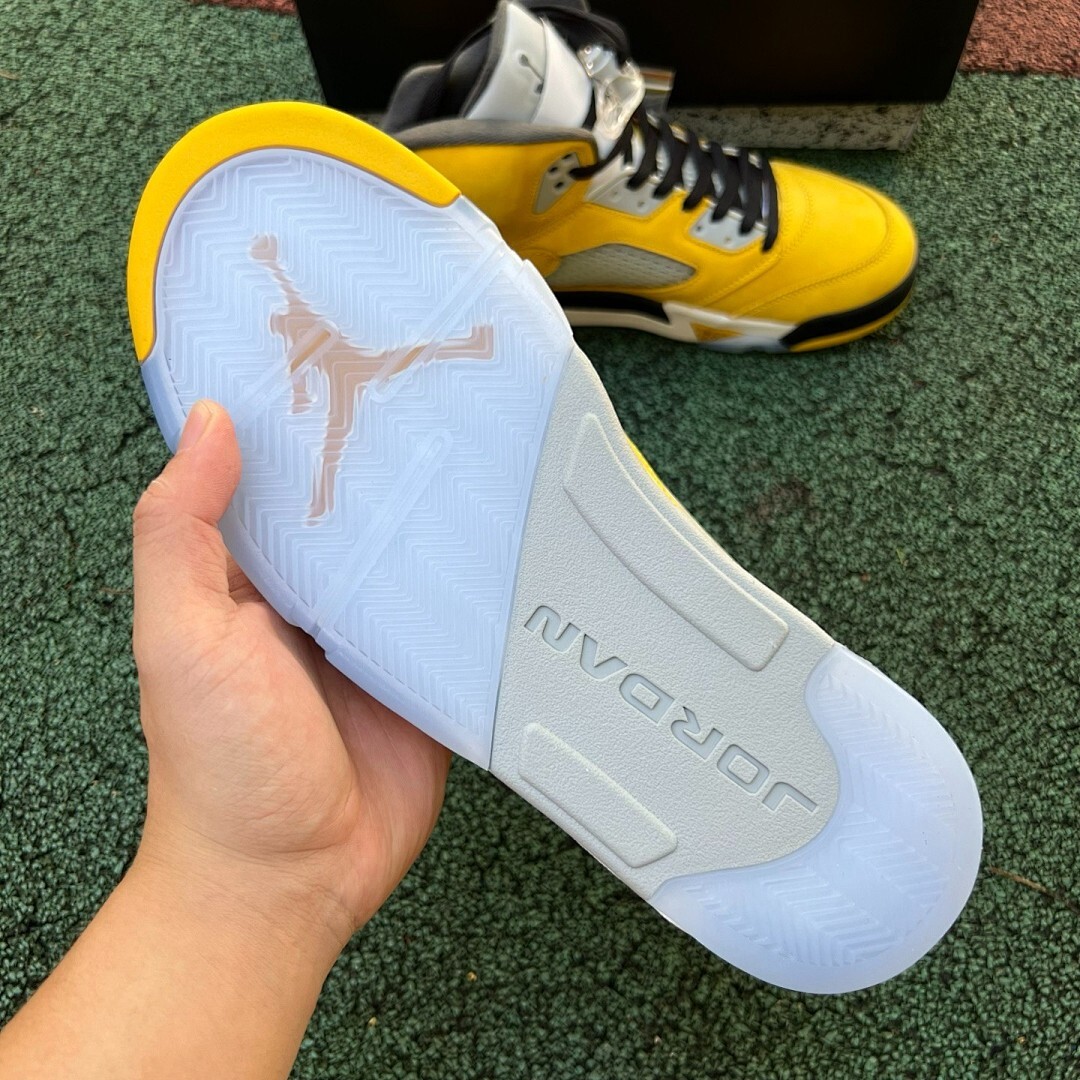 Air Jordan 5 'Michigan' Player Exclusive Amarillo College Navy Wolf Grey Black - Image 15