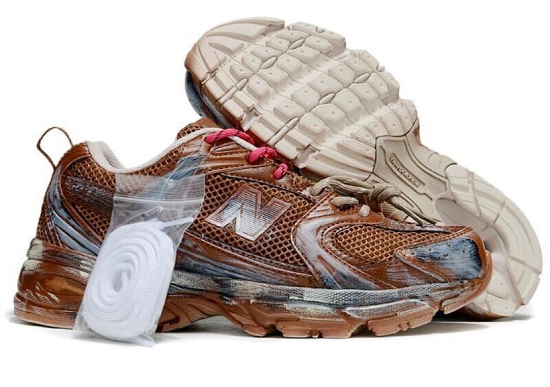 New Balance 530 Distressed Copper Brown Blue Sneakers with Pink Laces M530RTB