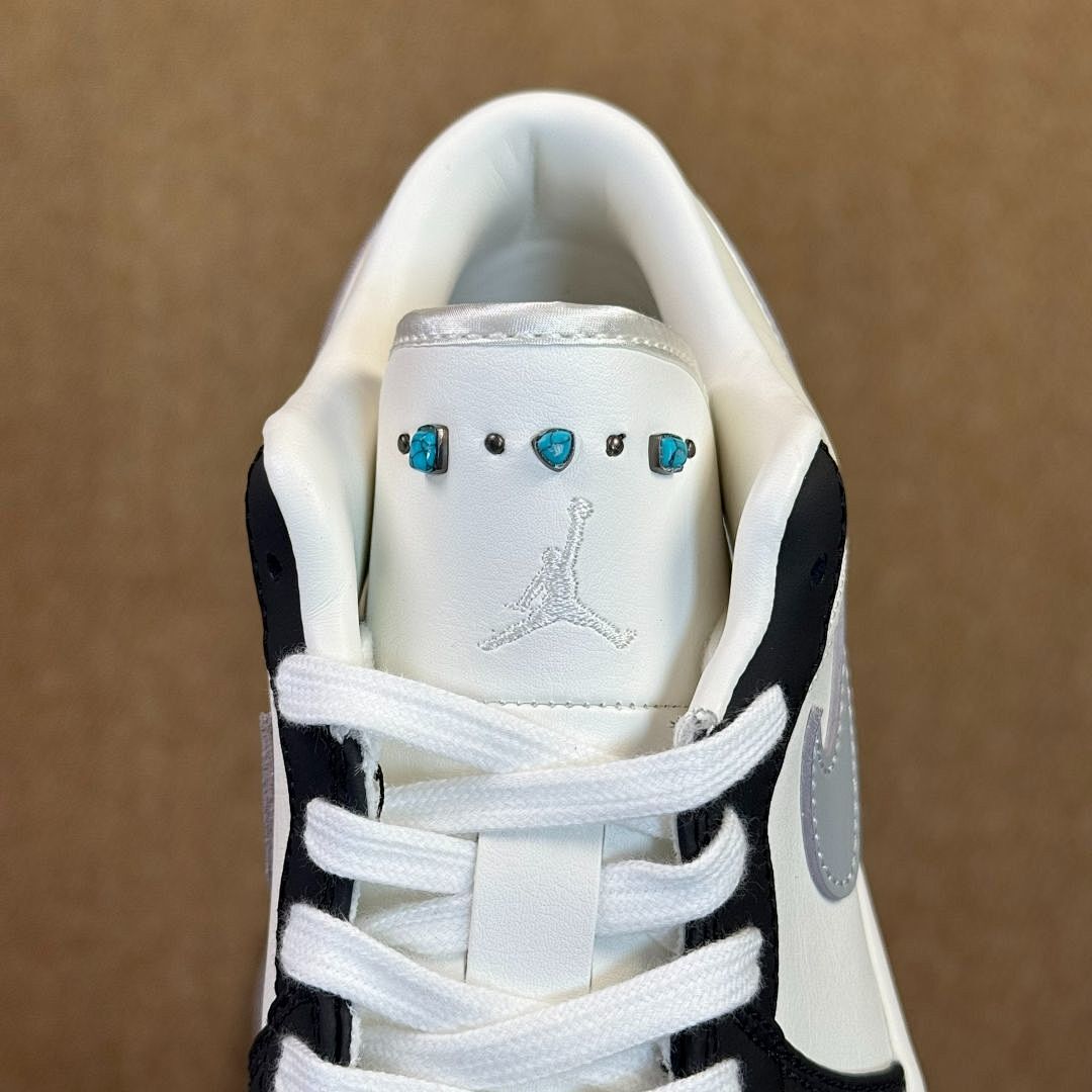 Nike Air Jordan 1 Low Light Smoke Grey 553558-039 - Image 4