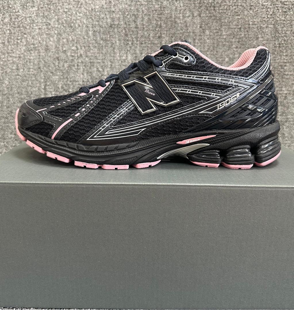New Balance 1906R Black Pink Sneakers M1906RBK