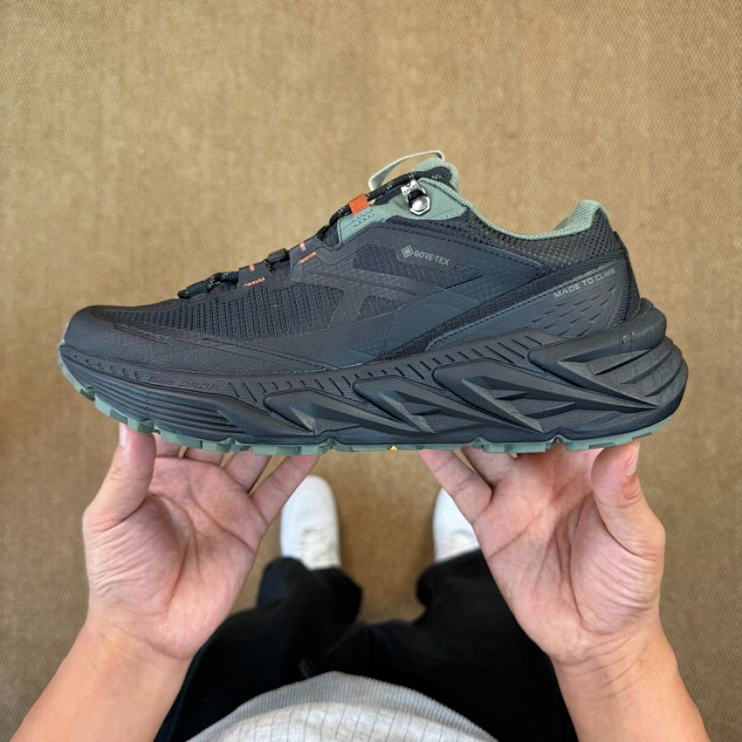 Hoka Kaha 2 Low Gore-Tex Trail Hiking Shoes Black Castlerock