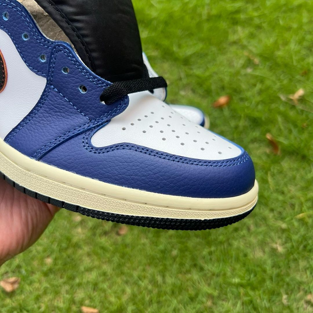 Air Jordan 1 Retro High OG Dark Marina Blue 555088-404 - Image 5