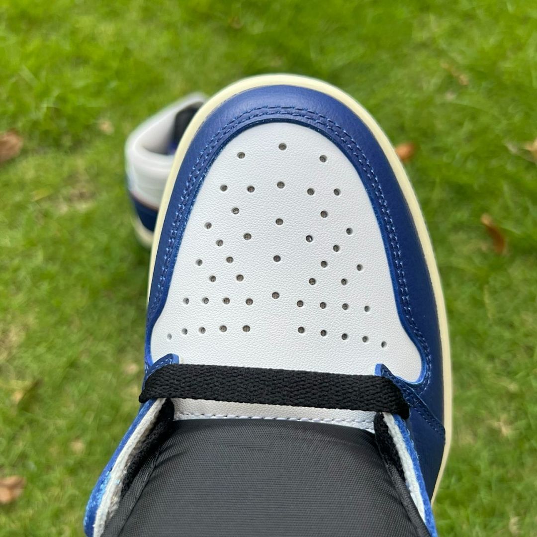 Air Jordan 1 Retro High OG Dark Marina Blue 555088-404 - Image 6