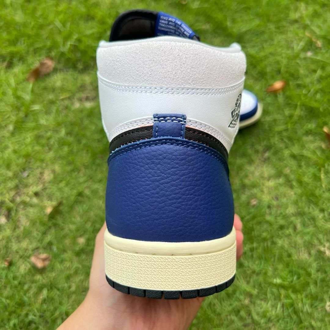 Air Jordan 1 Retro High OG Dark Marina Blue 555088-404 - Image 10