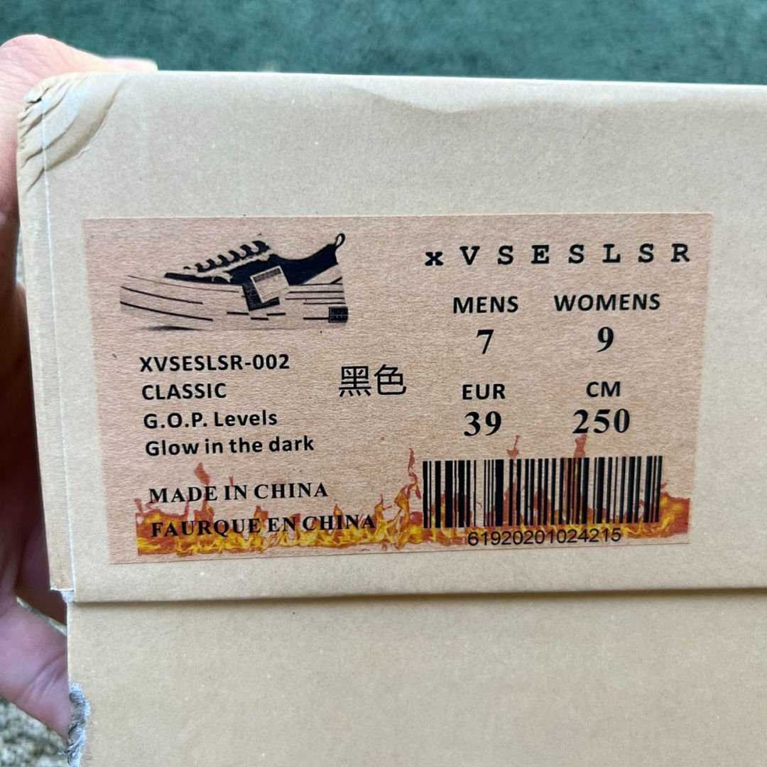 XVS XVSESLSR Platform Deconstructed Raw Edge Black Canvas Low Top Sneakers - Image 2