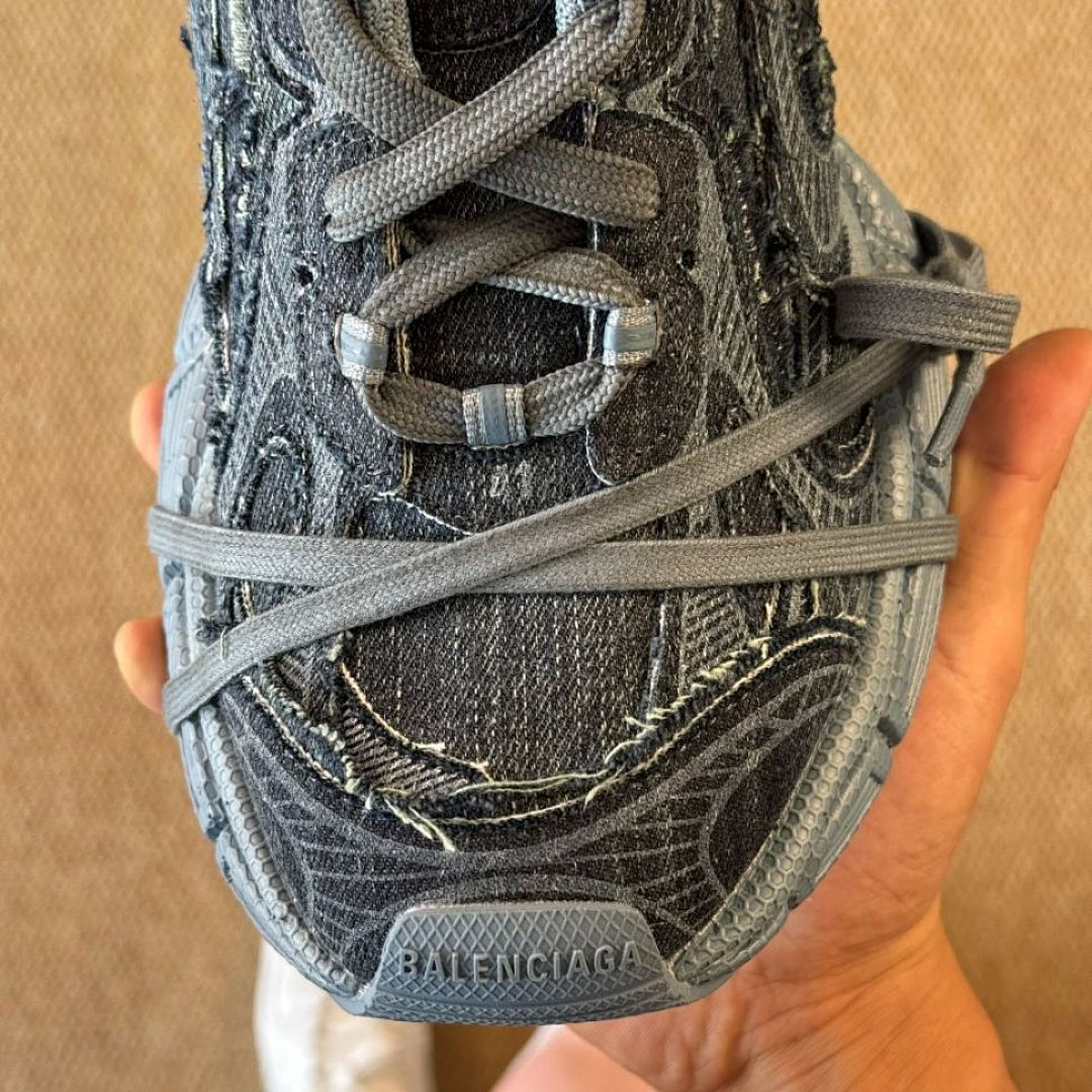 Balenciaga 3XL Trainer distressed denim sneakers 777649 W3XL1 4969 - Image 4