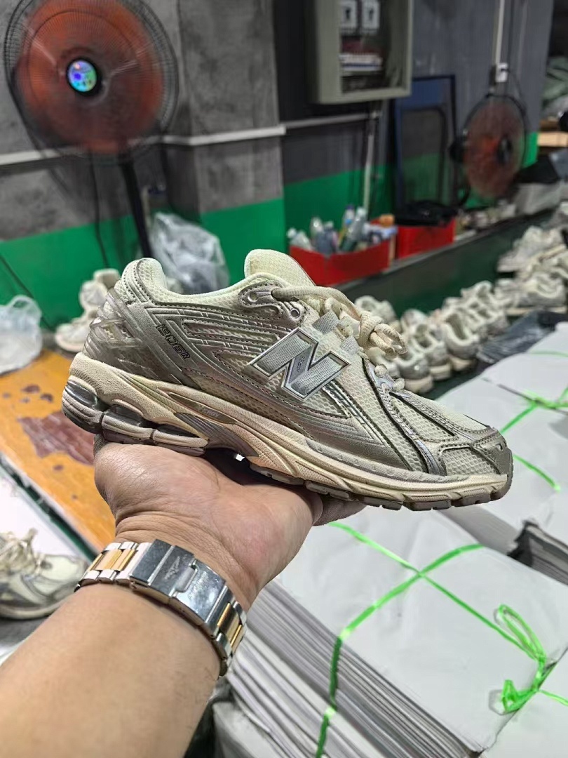 New Balance 1906R White Silver Metallic Lifestyle Running Shoes Trainers M1906RA