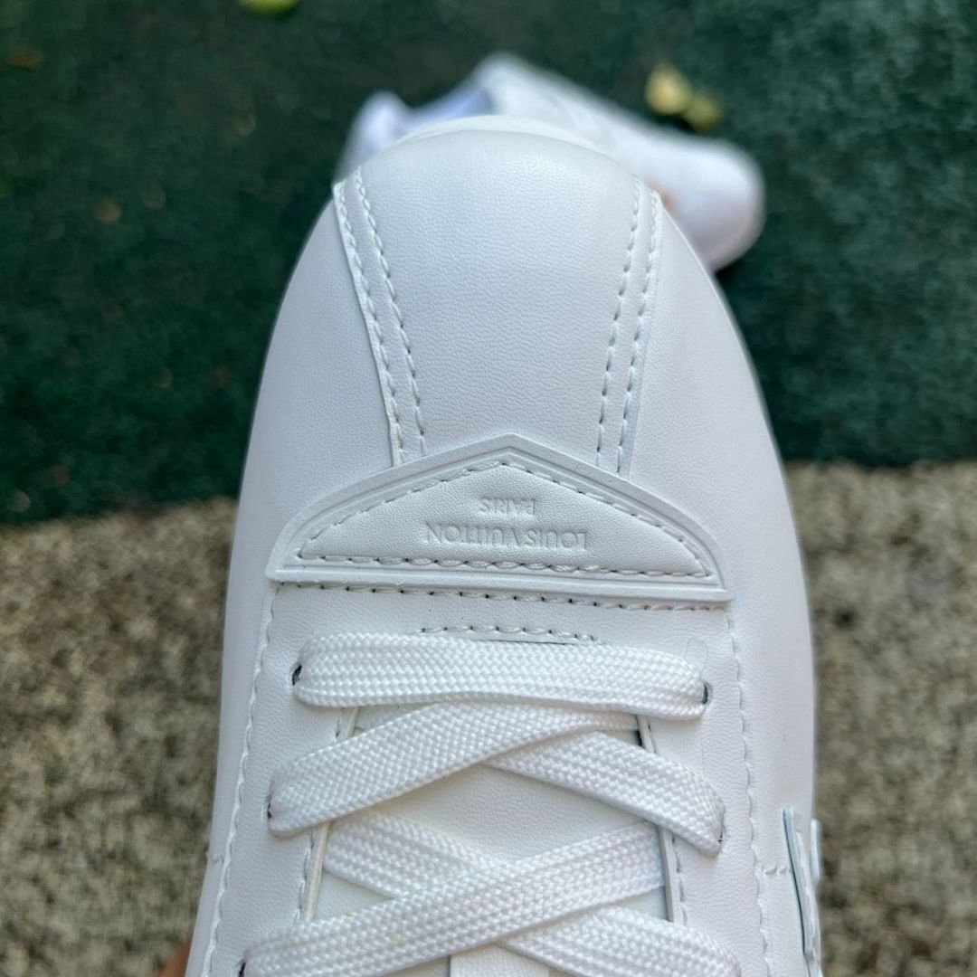 Louis Vuitton Run Away Sneaker White - Image 4
