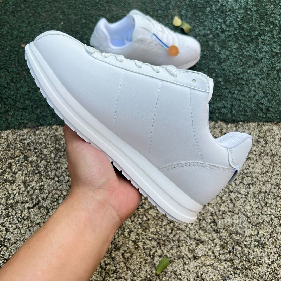 Louis Vuitton Run Away Sneaker White - Image 7