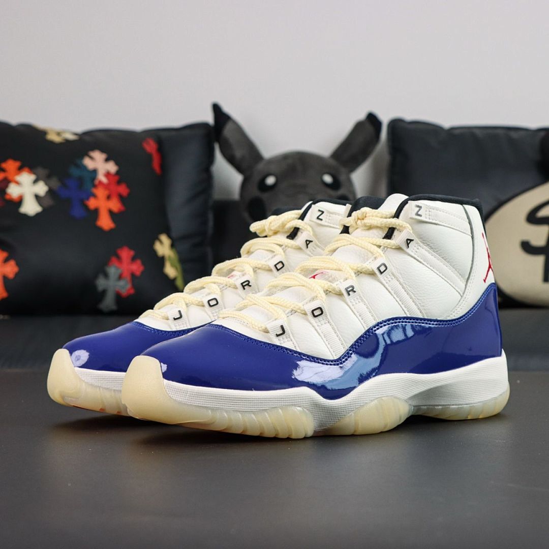 Air Jordan 11 Retro Royal Blue