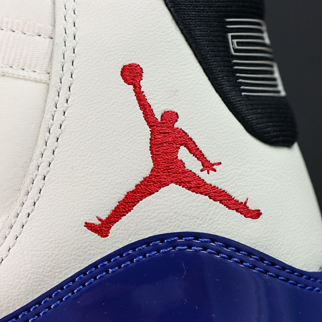 Air Jordan 11 Retro Royal Blue - Image 5