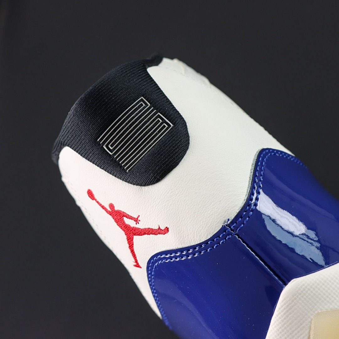 Air Jordan 11 Retro Royal Blue - Image 6