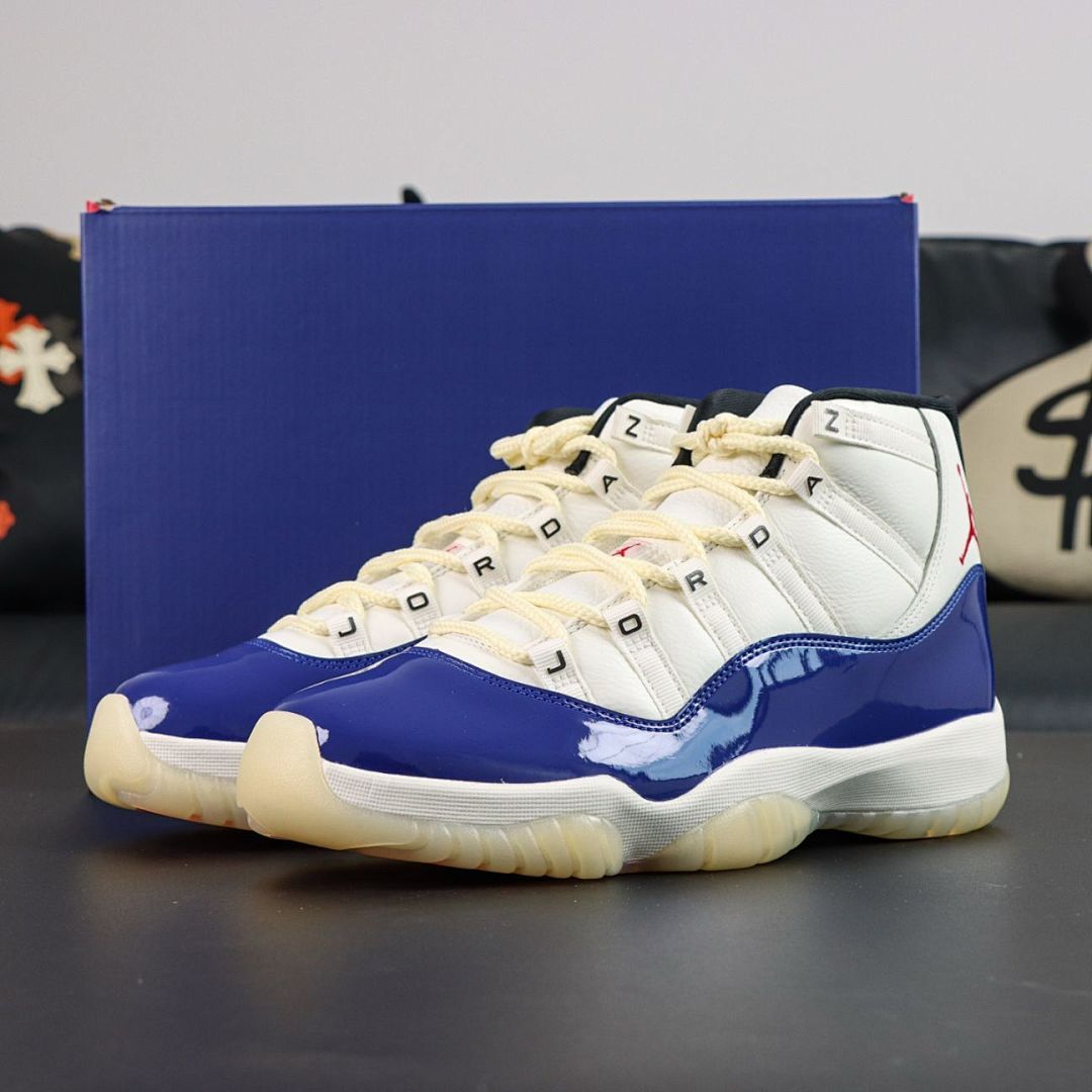 Air Jordan 11 Retro Royal Blue - Image 16