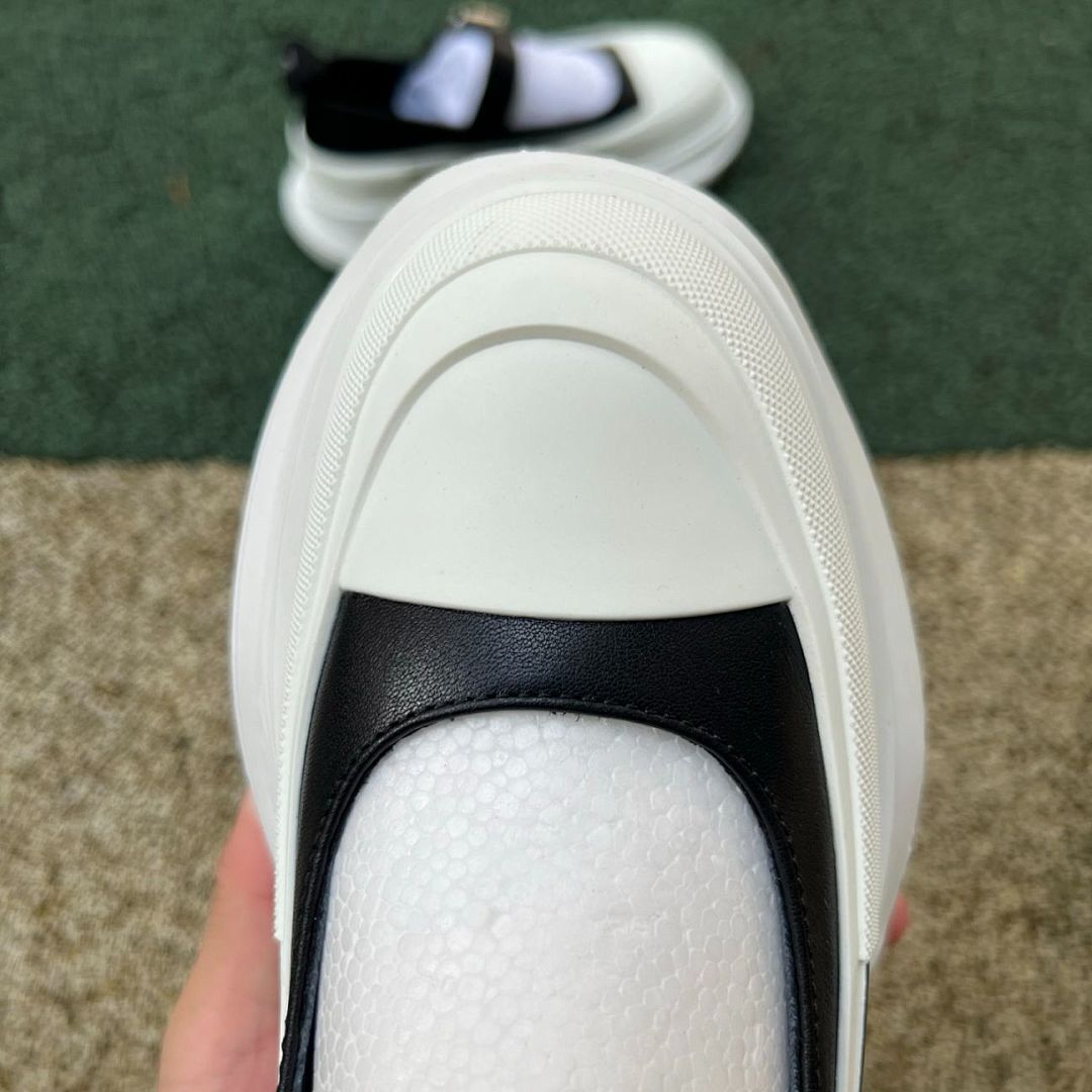 Alexander McQueen Tread Slick Mary Jane Black and White 757885W4WBC1070 - Image 4