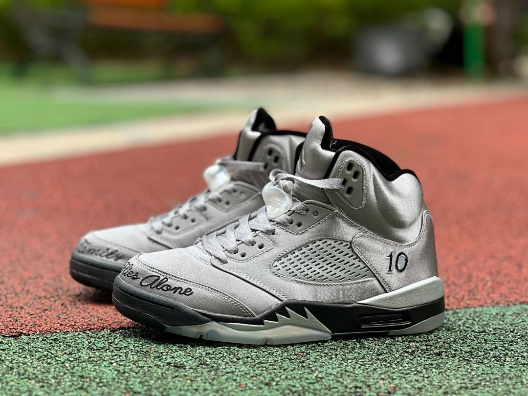 Air Jordan 5 Retro Carmelo Anthony PE "Family Flies Alone" Metallic Silver "10" - Image 11