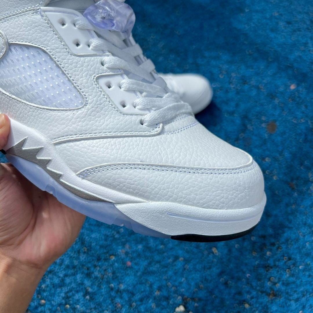 Air Jordan 5 Retro Pure Platinum 136027-130 - Image 3