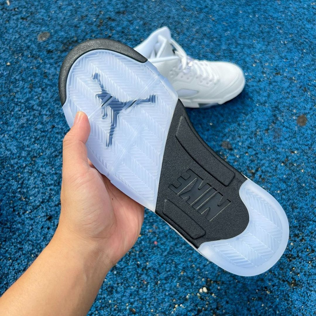Air Jordan 5 Retro Pure Platinum 136027-130 - Image 6