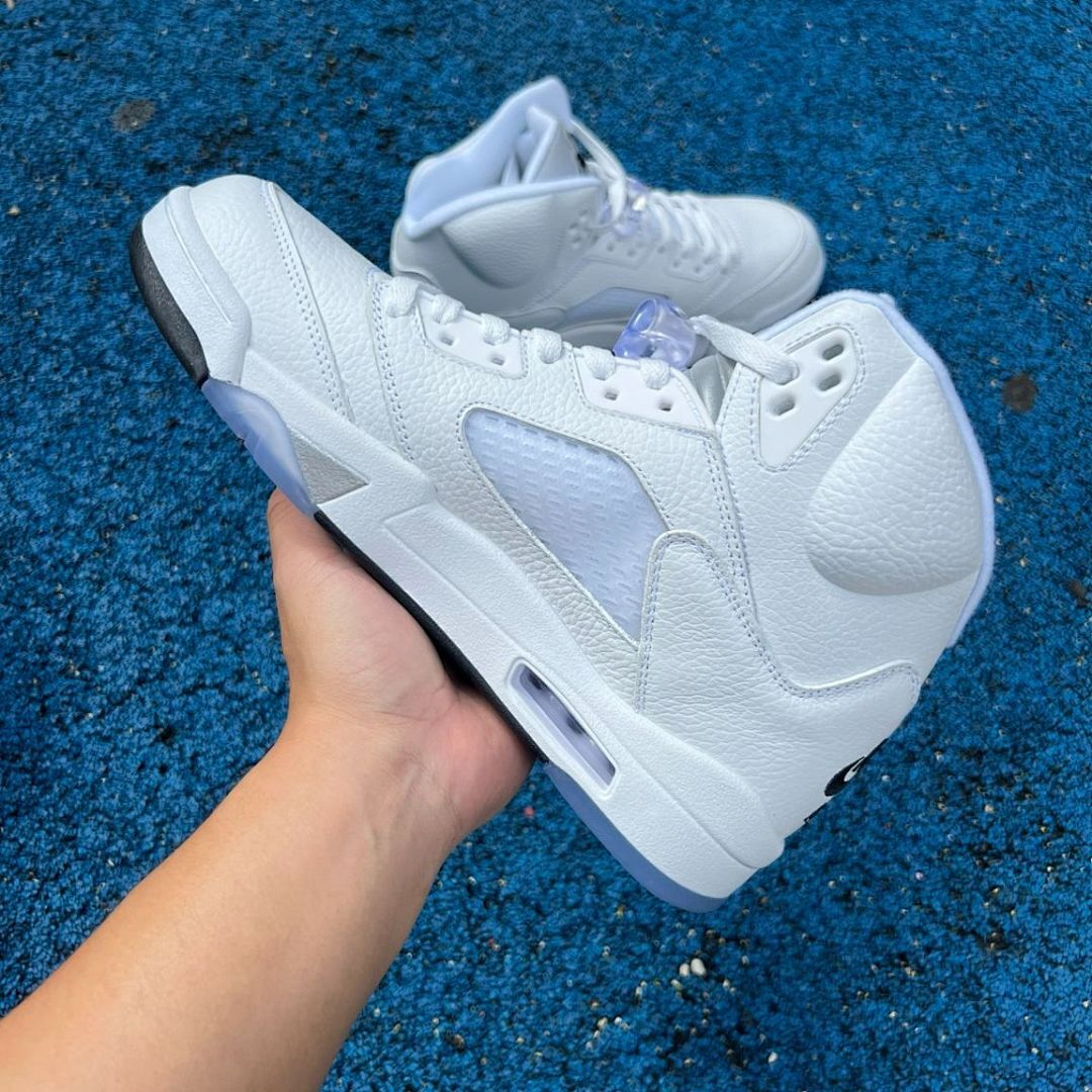 Air Jordan 5 Retro Pure Platinum 136027-130 - Image 7