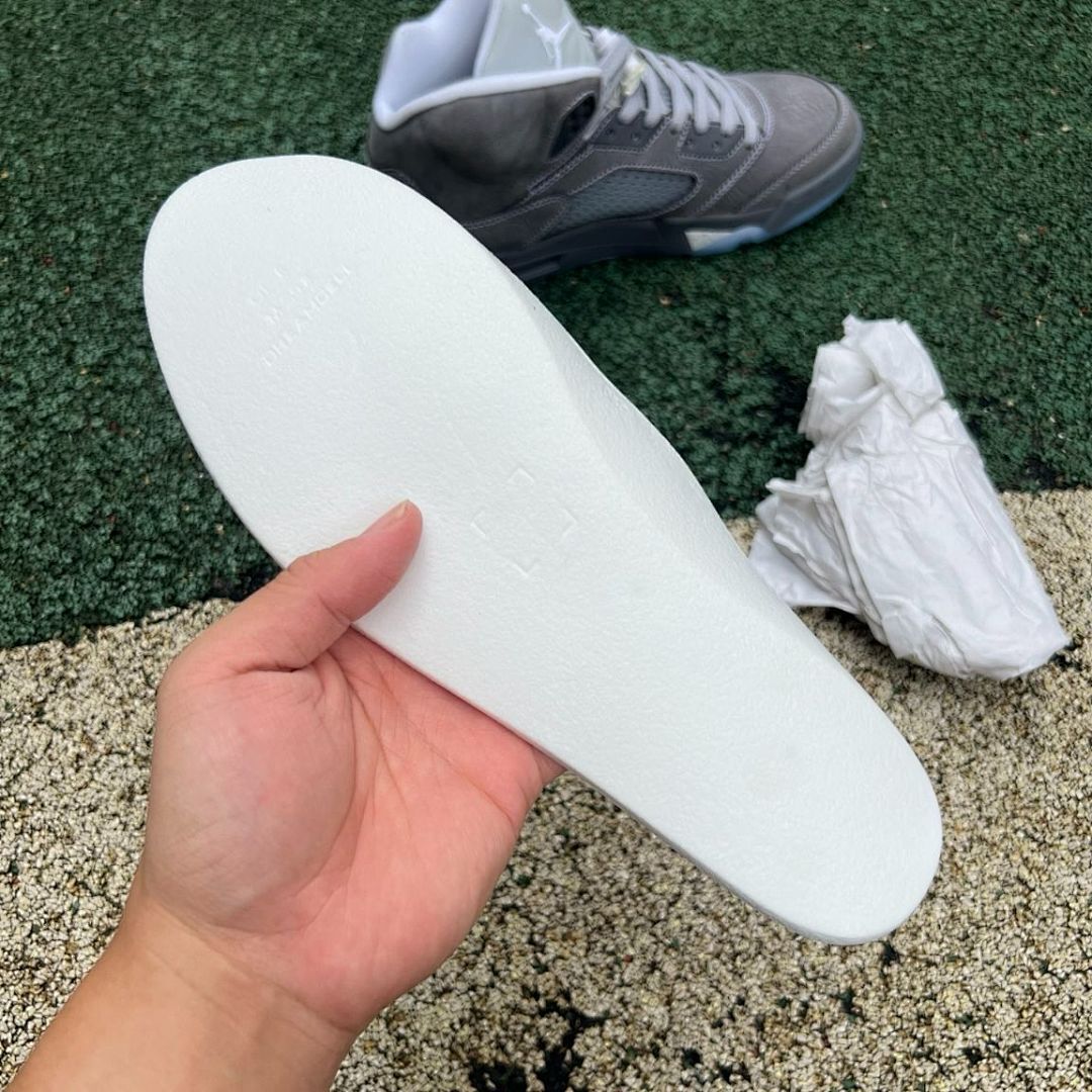 Air Jordan 5 Retro Wolf Grey 136027-005 - Image 6