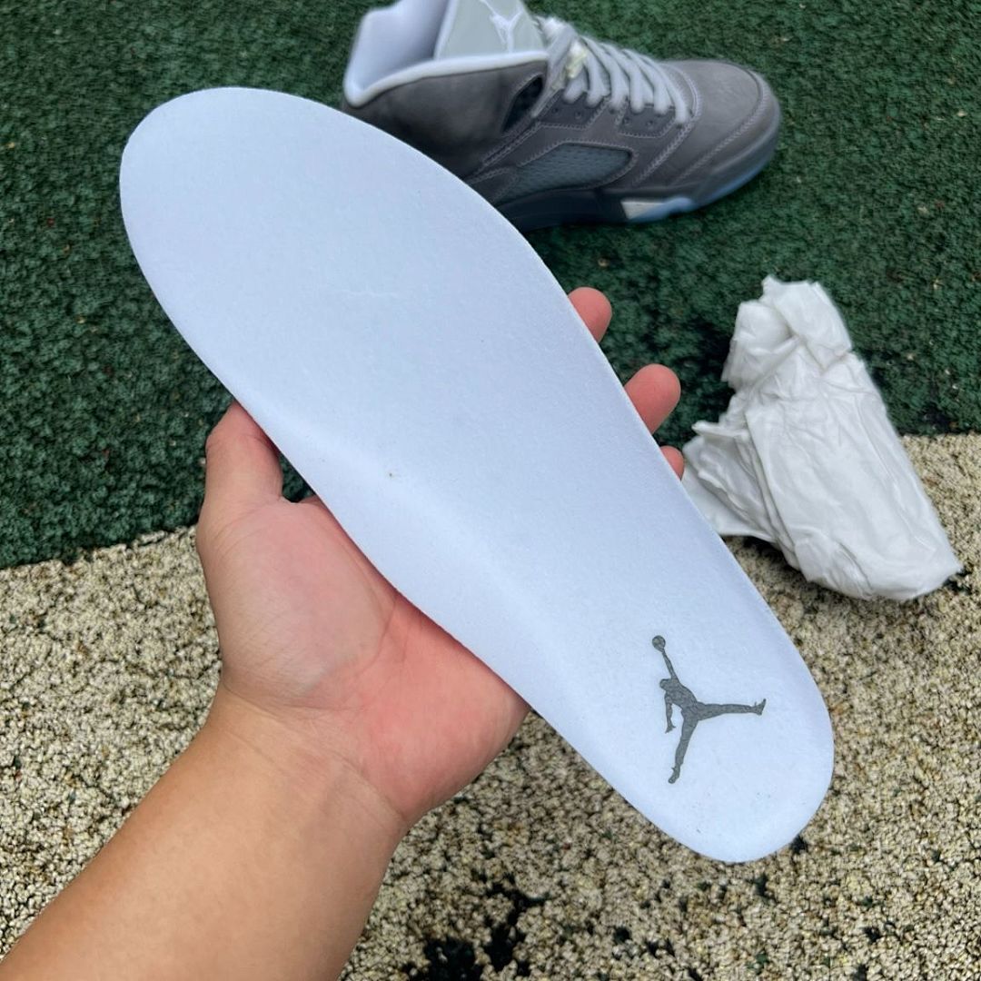 Air Jordan 5 Retro Wolf Grey 136027-005 - Image 7
