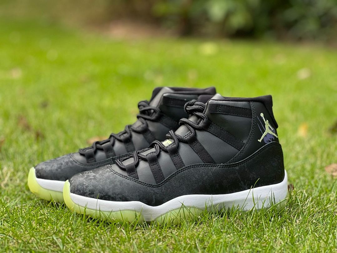 Air Jordan 11 Retro 'Glow in the Dark' - Image 15