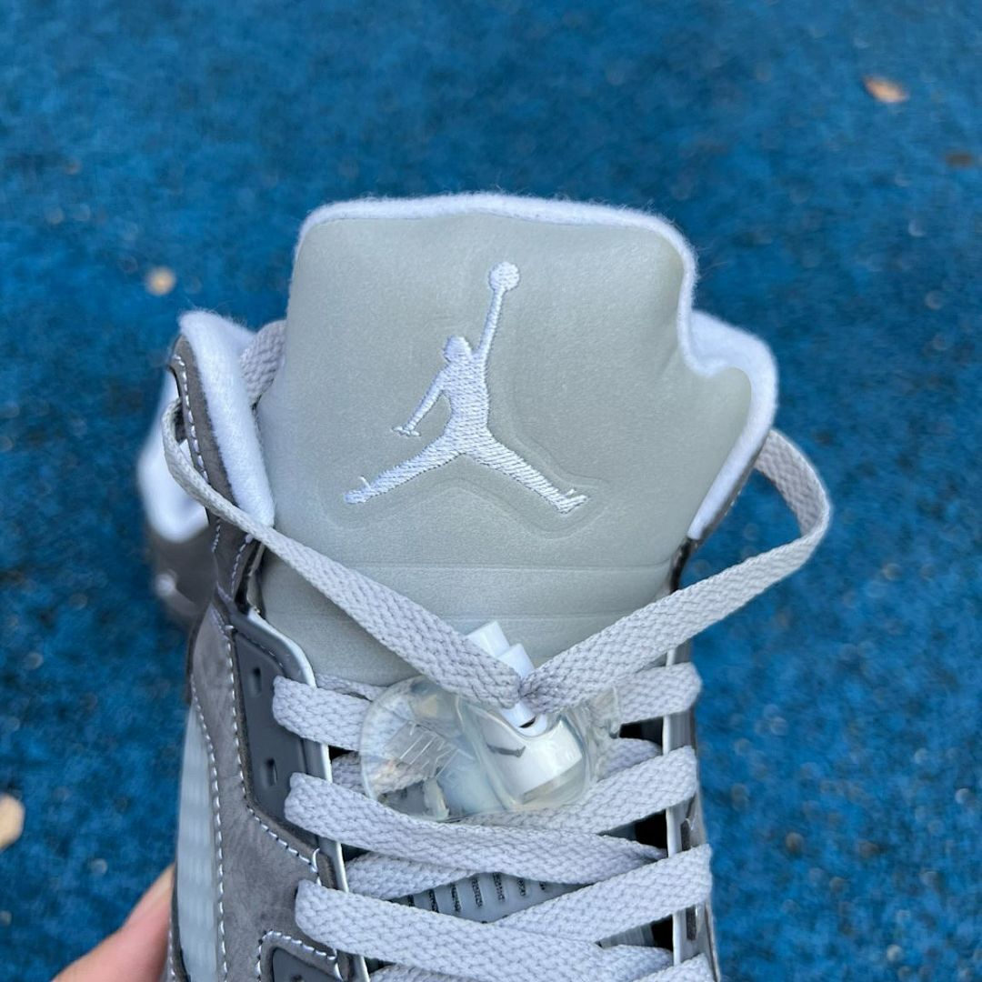 Air Jordan 5 Retro Wolf Grey 136027-005 - Image 5