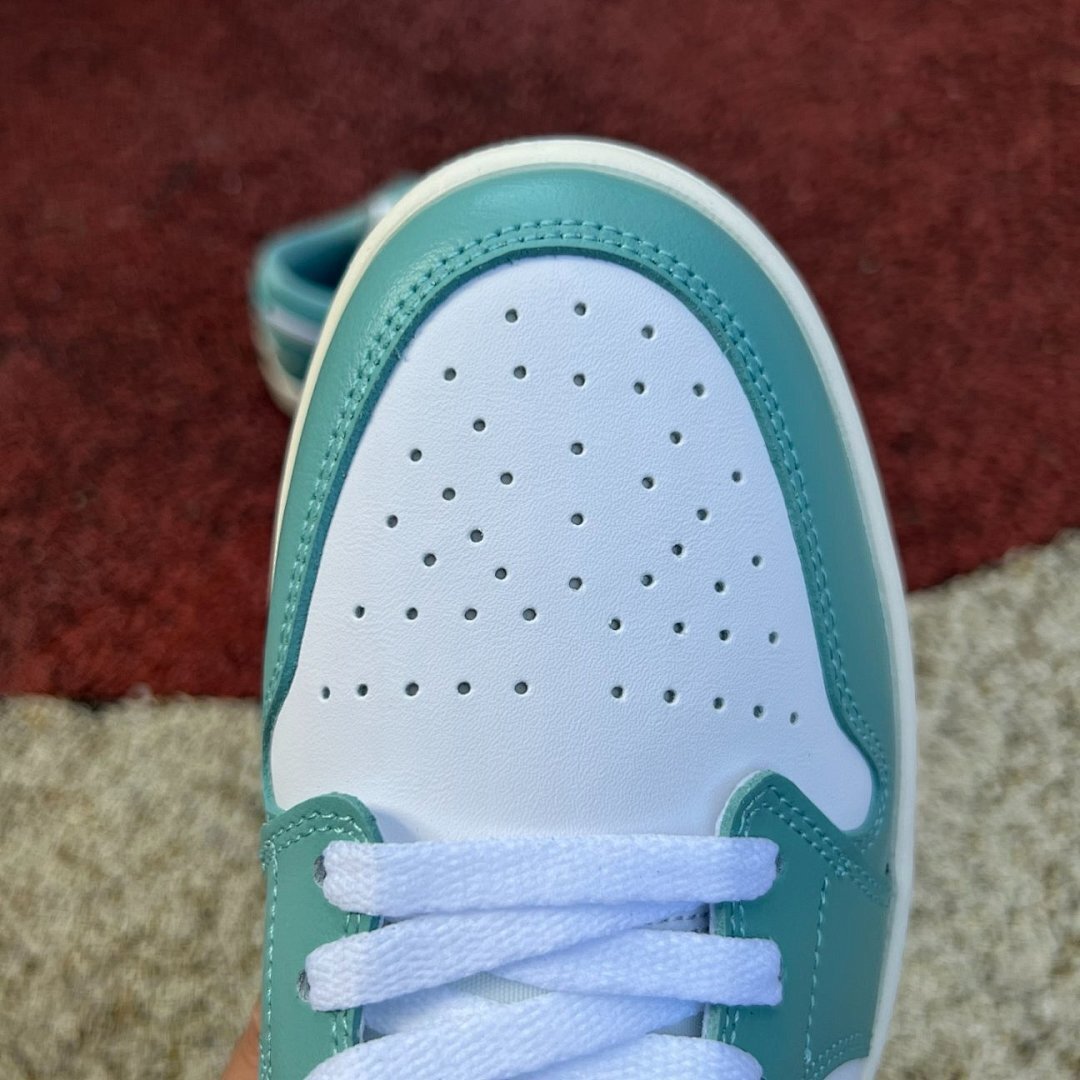 Air Jordan 1 Low 'Vintage Green' DQ8422-300 - Image 4