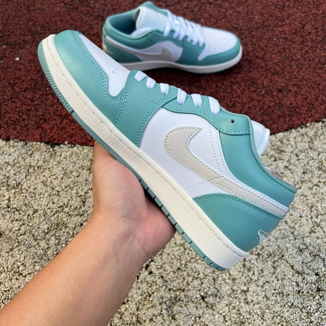 Air Jordan 1 Low 'Vintage Green' DQ8422-300 - Image 7