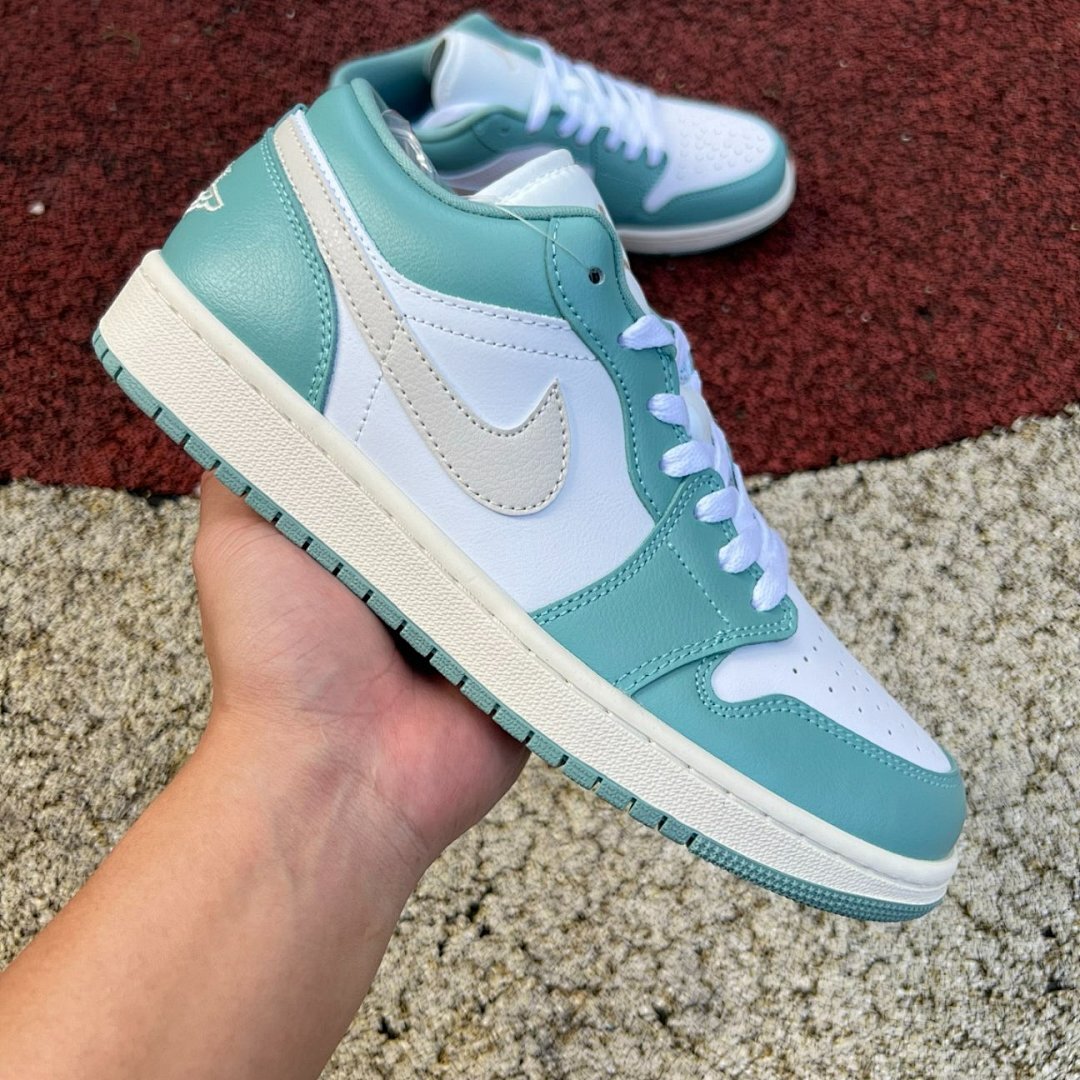 Air Jordan 1 Low 'Vintage Green' DQ8422-300 - Image 9