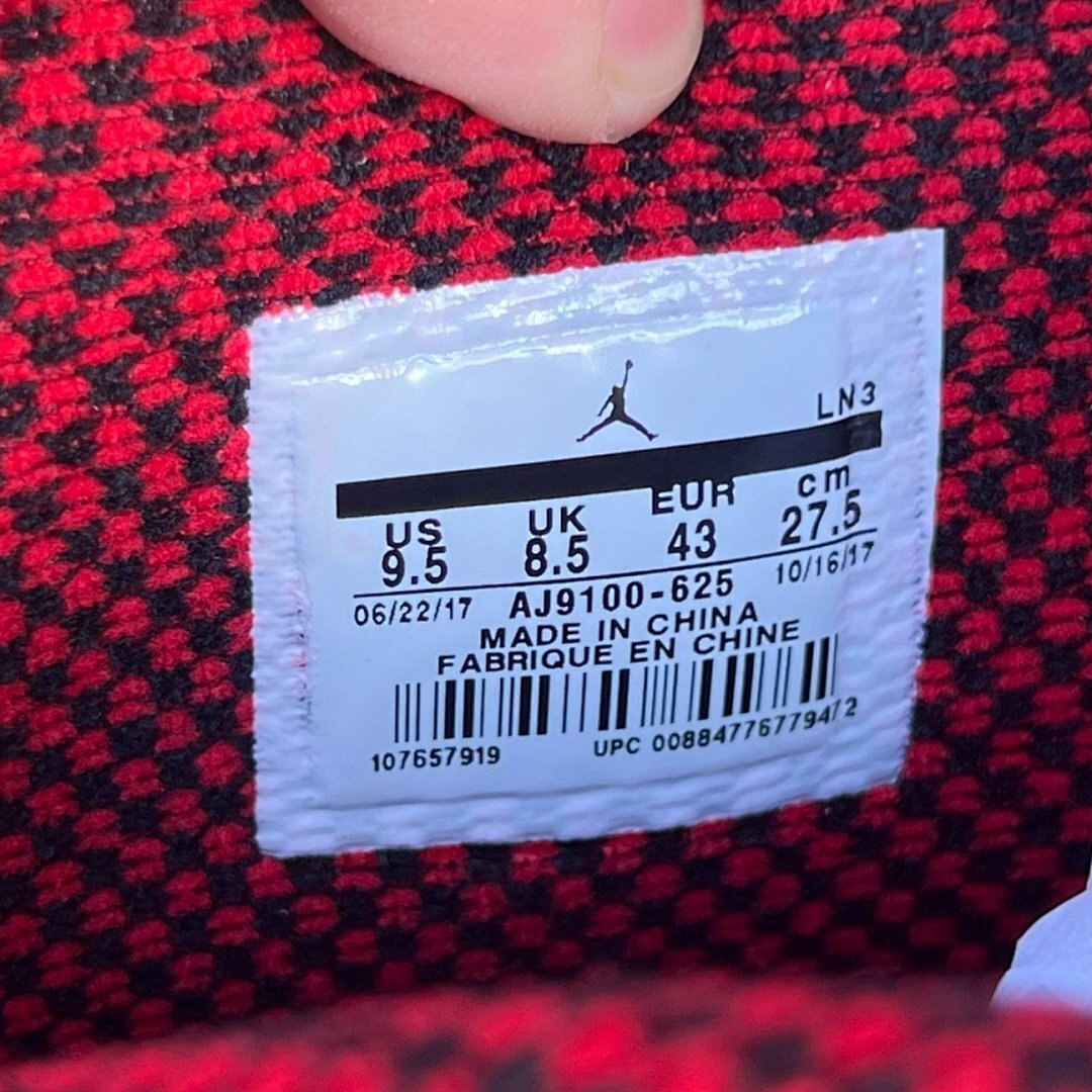 Air Jordan 10 Retro Bulls Over Broadway 705178-601 - Image 6