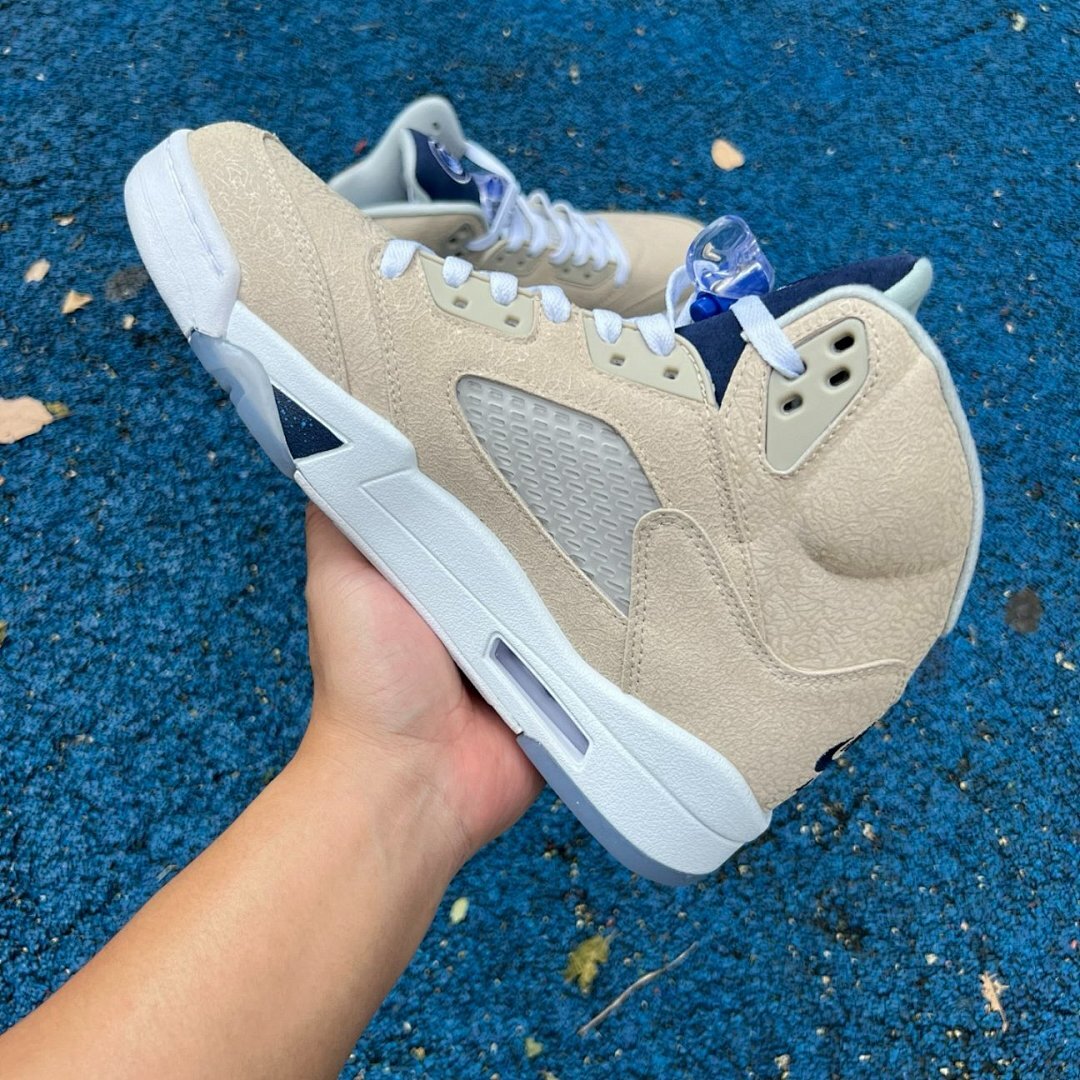 Air Jordan 5 Retro Georgetown Hoyas PE - Image 7