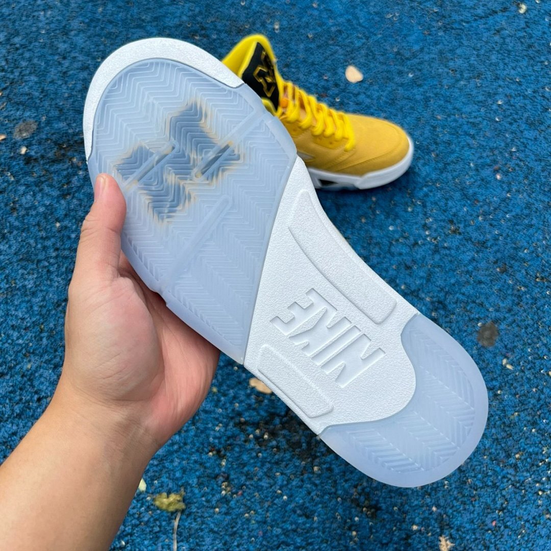 Air Jordan 5 "Michigan" Amarillo College Navy CQ9541-704 - Image 6