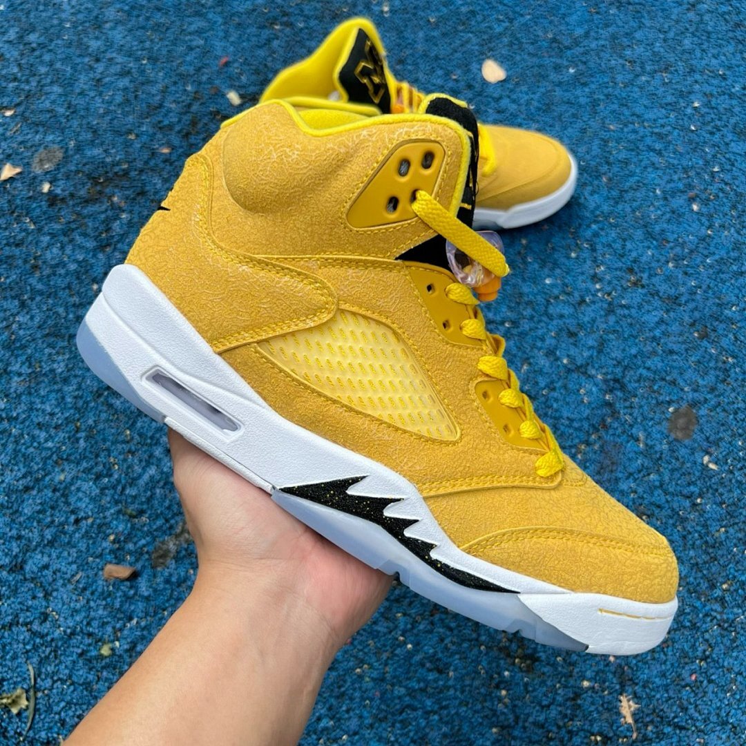 Air Jordan 5 "Michigan" Amarillo College Navy CQ9541-704 - Image 9