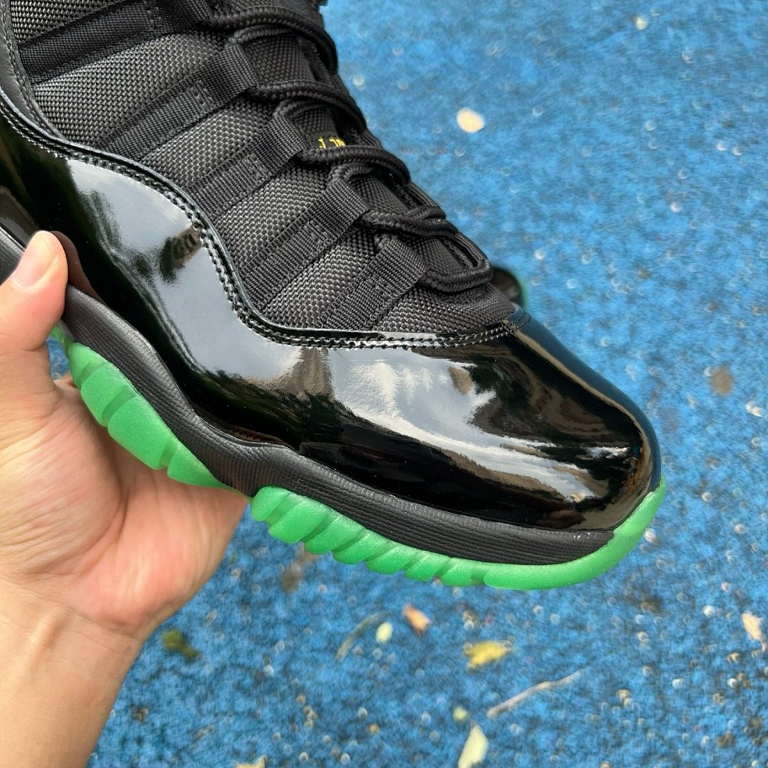 Air Jordan 11 CP3 PE - Image 4